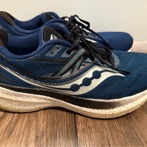Saucony Triumph 20 Running Shoes